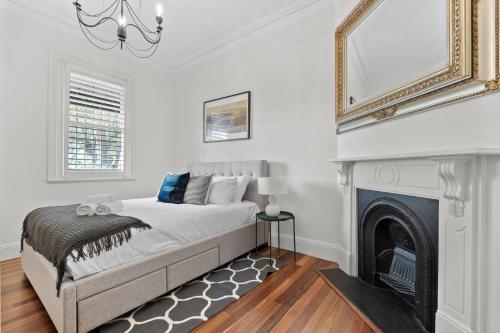 Charming Annandale Retreat in Glebe