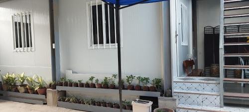 6 Guest - Unit 4 Studio Type - Container house, Santa Rosa (Foto 3)