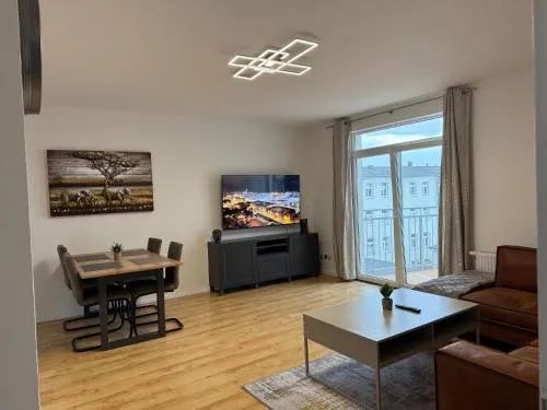 Große Wohnung mit XXl-Balkon in Schwerin Mitte in Schwerin, Deutschland