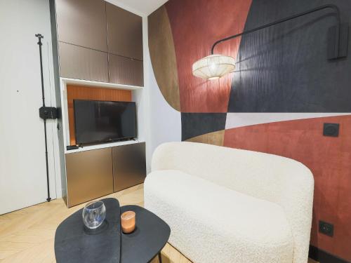Modern apartment -1BR-2P- Marais - image 4