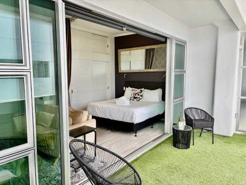 Viaduct apartment with a balcony by Zodiak Stays, Auckland (foto 2)