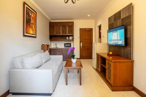 Junior Suite with Balcony image 6