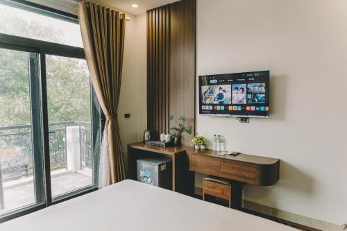 room detail thumbnail 1