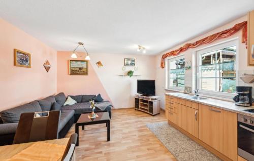 Three-Bedroom Holiday Home in Strohn - image 10