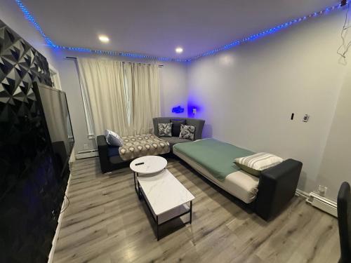 5 Bed Apt, Best Value EWR- Inq for week or month disc in Elizabeth, USA