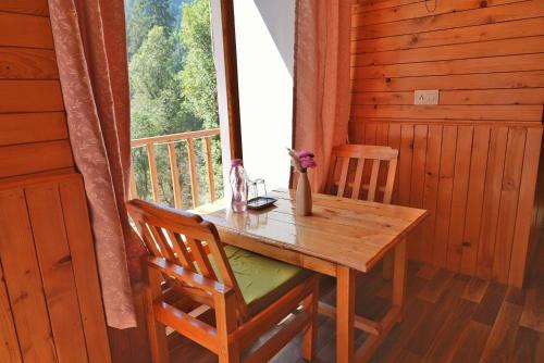 Skats, Ailyak Stays and Cafe, Shoja, Jibhi in Jibhi