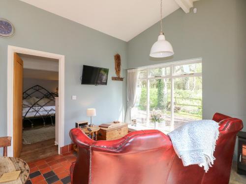 Hen House View - image 11