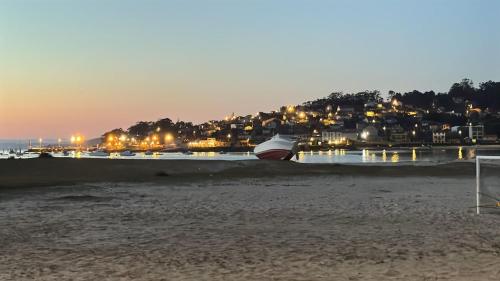 Bacelar - A pie de playa en Cangas, Aldán (foto 8)