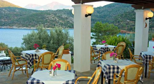 Kerveli Village Hotel - 레스토랑