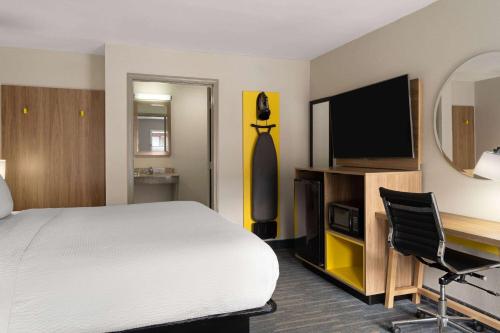 Days Inn by Wyndham Weldon Roanoke Rapids - image 6
