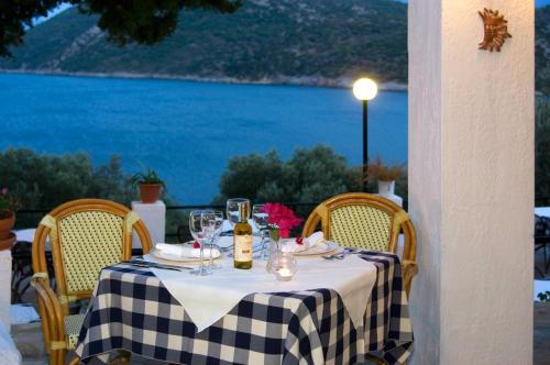 Kerveli Village Hotel - 레스토랑