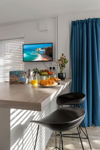 Centre Point Studio - Short Stays UK, Exeter (photo 9)