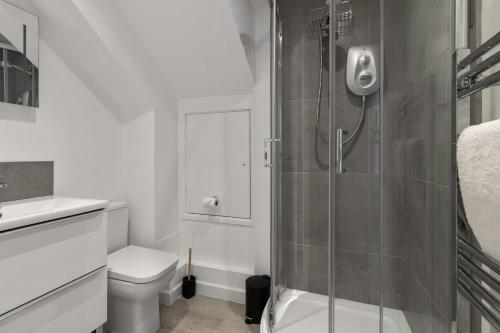Centre Point Studio - Short Stays UK, Exeter (photo 8)