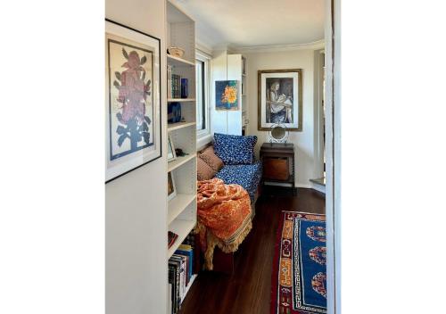 Harbour view art deco retreat in Neutral Bay