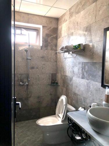 Deluxe Double Room with Balcony image 2