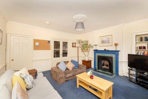 JOIVY Gorgeous 2-bed flat near Edinburgh Castle, Edimburgo (foto 9)