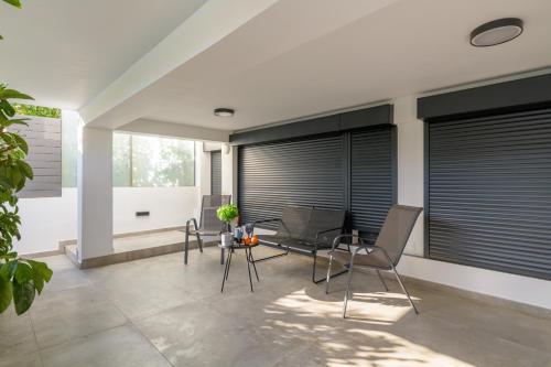 Pool Voula Apartment close to Kavouri Beach by Cielo Homes 5