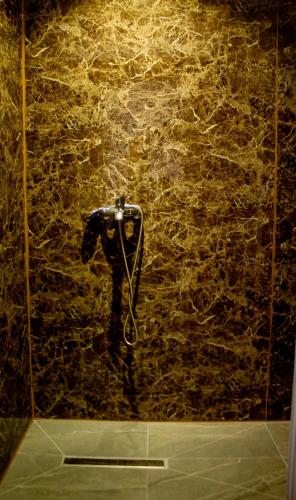 The Golden Rooster - main image
