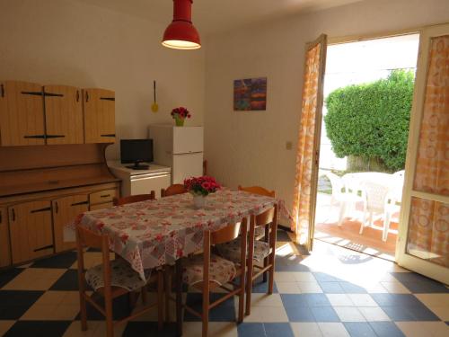 Kert, Villetta Cenam 37 in Lido Delle Nazioni