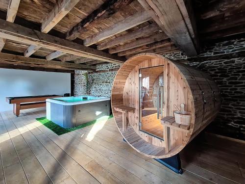 Studio Duplex Calme - SPA - SAUNA - Parking - Wifi in Cassagnes-Begonhes