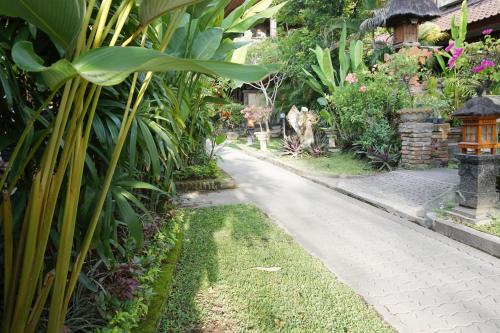 Bali Wirasana Inn