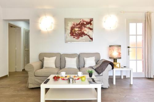Two-Bedroom House image 7