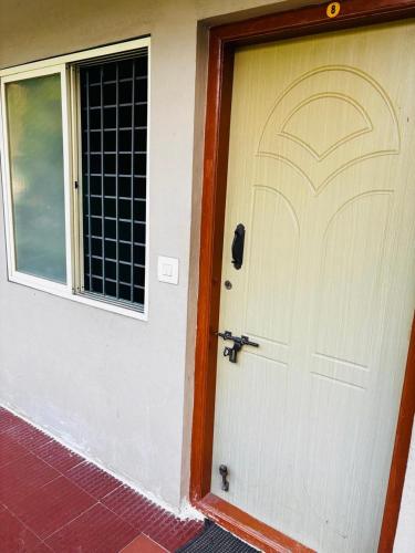 Yash Residency in ลักษมีกัณฐ์นคร