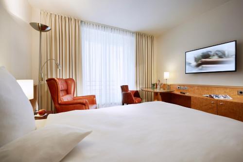 Deluxe Single Room image 6