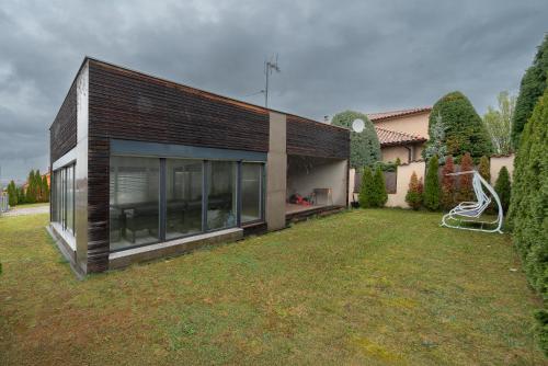 Šaldorfská vila u vinařských sklepů - 8 osob (Saldorfska vila u vinarskych sklepu - 8 osob) in Novy Saldorf-Sedlesovice