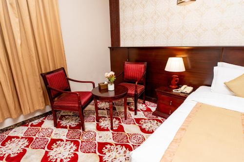 Twin Room image 1