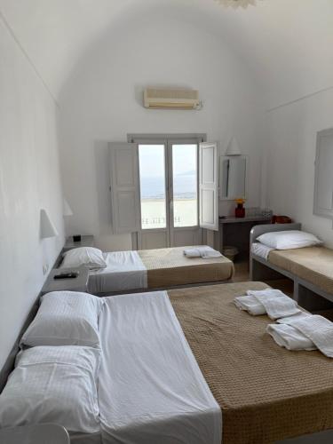 Hotel Hellas – Firostefani, UT