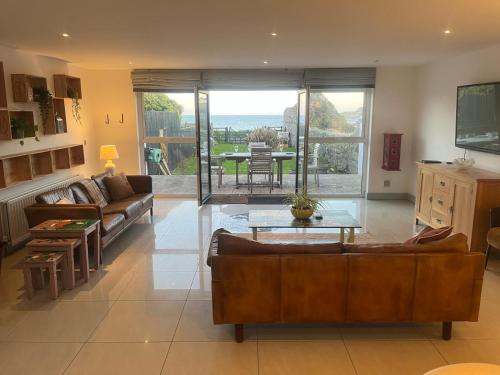 Large Stunning Sea View Coastal Townhouse in Killough