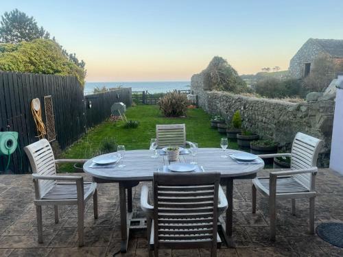 Large Stunning Sea View Coastal Townhouse in Killough