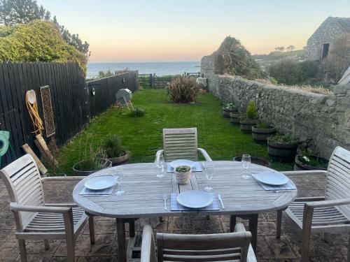 Large Stunning Sea View Coastal Townhouse in Killough