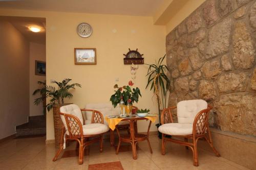 Apartment image 4