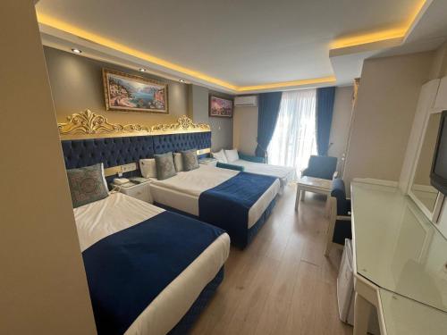Economy Quadruple Room image 1