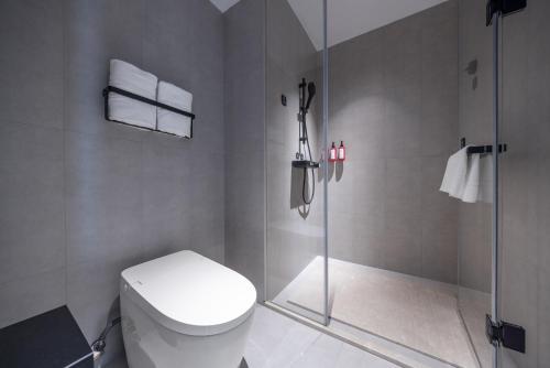 Superior Double Room image 3