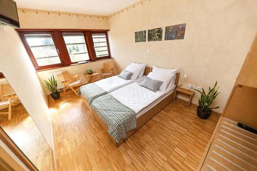 Hotel Celjska Koca - image 8
