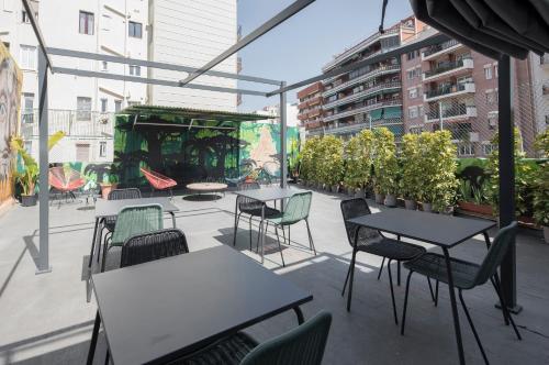 Facilities, No Limit Hostel Graffiti in Sant Martí