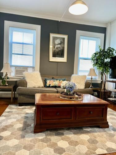 Cozy 2B1B Home ｜Walk to BROWN｜RISD｜Pet friendly