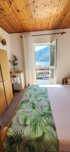 Lorena Rooms - image 11