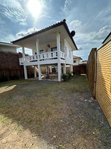 Cocon zen avec balcon, calme et proche des plages