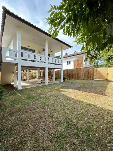 Cocon zen avec balcon, calme et proche des plages