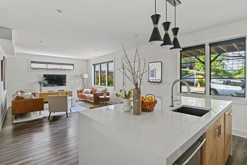 Le Venture in Poncey-Highland