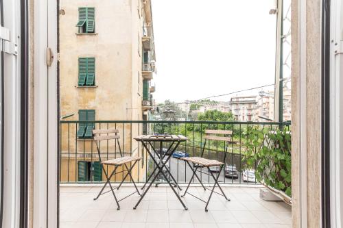 Exterior view, [a step from Cinque Terre] Nest of Charm in La Spezia