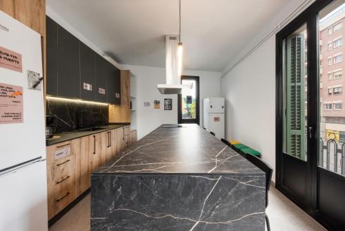 Kitchen, No Limit Hostel Graffiti in Sant Martí