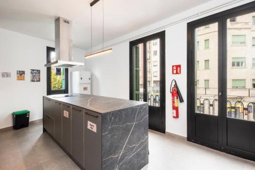 Kitchen, No Limit Hostel Graffiti in Sant Martí