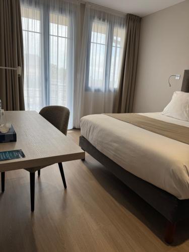 1 queen bed