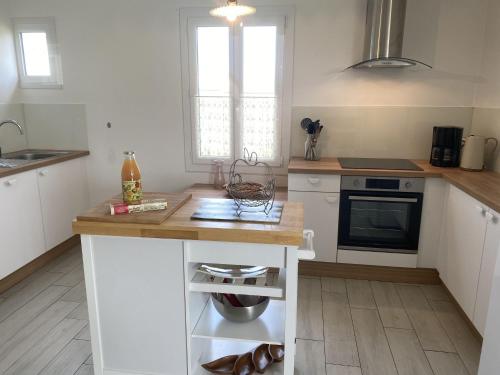 Holiday Home Les Cordylines by Interhome in Anneville-sur-Mer