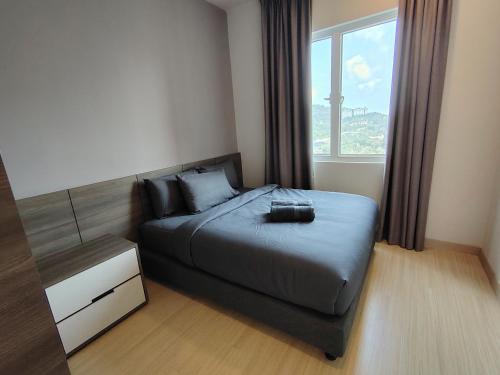 Windmill Upon Hills G-Highland by SmileHome